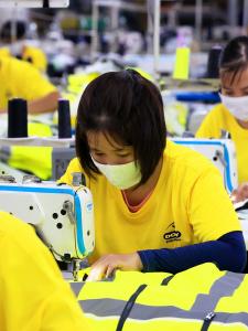 Redefining American Workwear: Vietnamese Innovation Meets US Standards